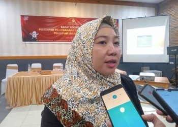 Komisioner KPU Kabupaten Gorontalo, Agustina Bilondatu