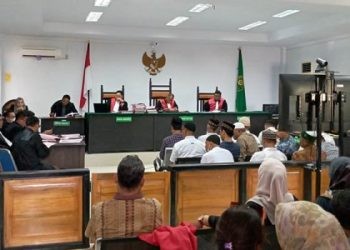 Sidang kasus pembakaran kantor Bupati Pohuwato yang berlangsung di Pengadilan Tipikor Gorontalo, Selasa (9/1/2024).