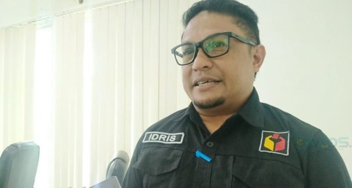 Ketua Bawaslu Provinsi Gorontalo, Idris Usuli saat diwawancarai awak media usai pertemuan dengan Pimpinan Fraksi DPRD Provinsi Gorontalo, Selasa (16/1/2024) (muhajir/gopos)