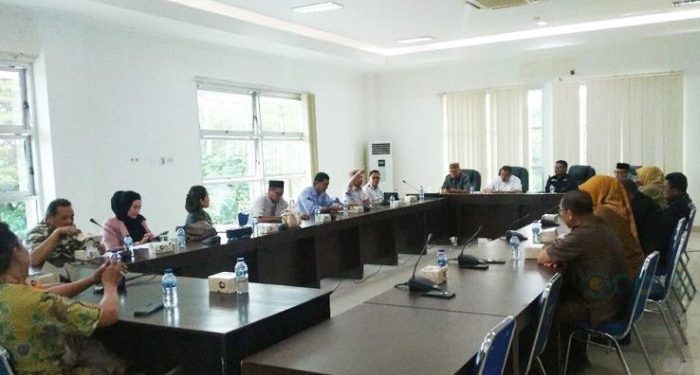 Audiensi Pimpinan DPRD Provinsi Gorontalo dan Ketua-Ketua Fraksi bersama Bawaslu Provinsi Gorontalo, Selasa (16/1/2024) (muhajir/gopos)