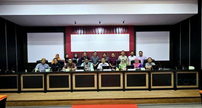 Sepuluh mahasiswa baru angkatan pertama program doktor ilmu lingkungan resmi diterima di Universitas Negeri Gorontalo