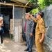 Anggota DPRD Provinsi Gorontalo, Yuriko Kamaru saat meninjau hasil pembangunan pagar SMAN 1 Suwawa Timur, Selasa (30/1/2024) (muhajir/gopos)