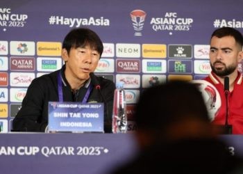 Pelatih Indonesia, Shin Tae-yong memberikan keterangan pers tentang kesiapan Timnas Garuda menjelang laga melawan Vietnam dalam lanjutan laga penyisihan Grup D Piala Asia 2023 (dok. pssi.org)