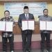 Penandatanganan nota kesepahaman antara Rektor UNG bersama Ketua Bawasan dan Ketua KPU Provinsi Gorontalo (dok. ung)