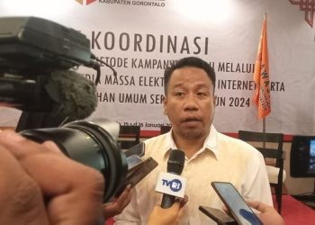 Ketua Bawaslu Kabupaten Gorontalo Alexander Kaaba.