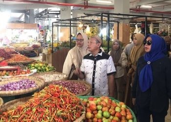 Keluhkan Pasar Sentral Kota Gorontalo Sepi, Pedagang Minta Tertibkan ‘Pasar Liar’