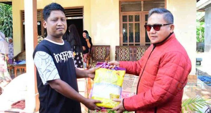 Pemerintah Kota Gorontalo kembali menyalurkan bantuan korban kebakaran salah satu rumah warga di Kelurahan Liluwo, Kecamatan Kota Tengah, Kota Gorontalo, Selasa (20/2/2024).