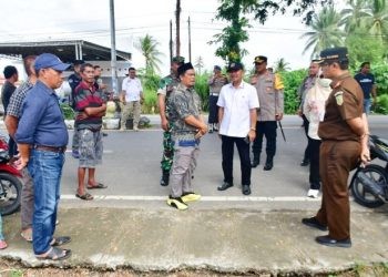Bupati Pohuwato Saipul Mbuinga bersama Forkopimda memantau langsung proses Pemilu di Pohuwato.