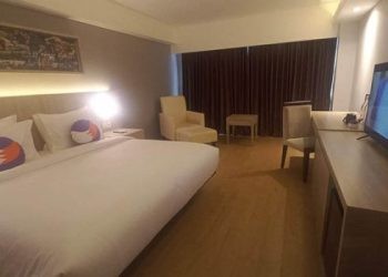 Fox Hotel Gorontalo hadir dengan menyajikan konsep penginapan dengan sentuhan gaya moderen dan kenyamanan bagi para tamu.