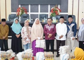 Badan Amil Zakat Nasional (BAZNAS) Kota Gorontalo kembali menyalurkan bantuan kepada warga.