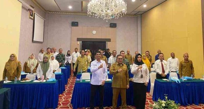 Walikota Gorontalo, Marten Taha saat menghadiri Rakor pengembangan dan pembinaan tanggap ancaman narkoba, di Hotel Grand Q Kota Gorontalo, Senin (19-02-2024).