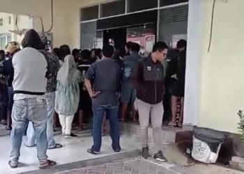 Rekapitulasi Suara Tingkat PPK di Dumbo Raya Kota Gorontalo Ricuh