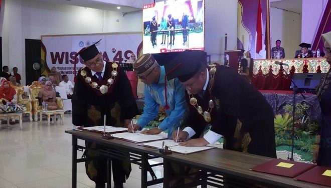 Penandatanganan Nota Kesepahaman Bersama antara Pani Gold Project dan UNG, berlangsung di Auditorium UNG, Rabu (21/2/2024).