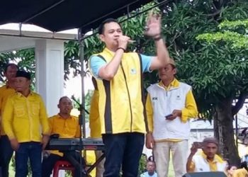 Ryan Kono mendeklarasikan diri sebagai calon wali kota Gorontalo untuk Pilwako Gorontalo 2024. (Syakir/Hulondalo.id)