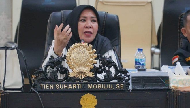 Anggota DPRD Kota Gorontalo Tien Mobiliu.