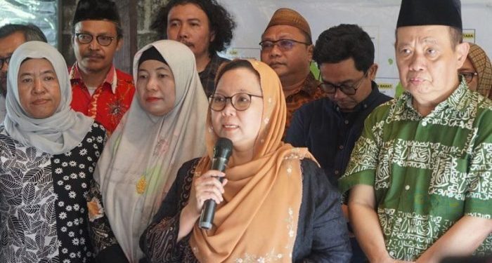Pembacaan pernyataan sikap Jaringan Gusdurian Indonesia oleh Alissa Wahid tentang situasi Pemilu 2024. (dok. gusdurian)