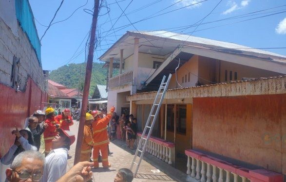Sebuah rumah di Kelurahan Bugis Kota Gorontalo nyaris terbakar diduga karena korslet.