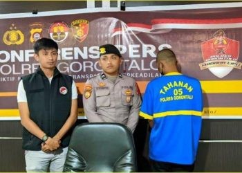 Lelaki inisial W warga asal Sulteng usai diringkus Satres Narkoba Polres Gorontalo.