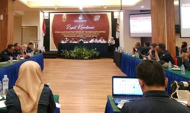Rapat Koordinasi Evaluasi Daftar Pemilih Tambahan dan Perekaman e-KTP yang digelar KPU Kabupaten Gorontalo.