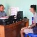 Lelaki berinisial SP (36)warga Palu Sulteng saat diperiksa penyidik Satuan Narkoba Polresta Gorontalo Kota.