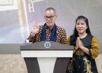 Kepala Kanwil Kemenkumham Gorontalo, Pagar Butar Butar saat melaksanakan pisah sambut Kepala Kantor Wilayah Kementerian Hukum dan Hak Asasi Manusia Gorontalo, Senin (25/3/2024).