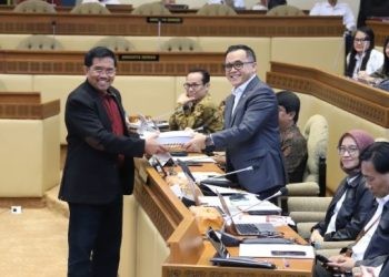 Suasana Raker dan RDP bersama Komisi II DPR RI terkait RPP Manajemen ASN, di Jakarta, Rabu (13/3/2024). (foto: hms/kemenpan-rb)