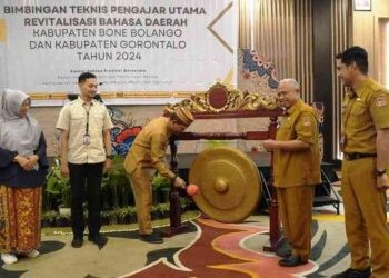 Bimbingan Teknis Pengajar Utama Revitalisasi Bahasa Daerah, Kabupaten Bone Bolango dan Kabupaten Gorontalo di Hotel Aston Kota Gorontalo