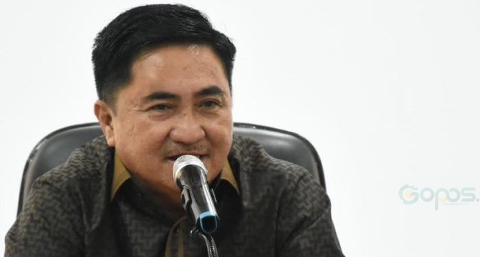 Ketua DPRD Kota Gorontalo Hardi Sidiki