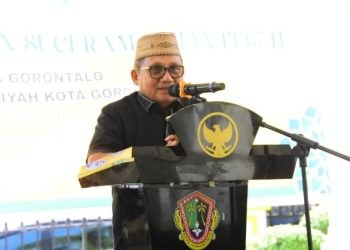 Wali Kota Gorontalo, Marten Taha saat memberikan arahan di kegiatan penutupan kuliah subuh yang diselenggarakan pimpinan daerah Muhammadiyah Kota Gorontalo yang dirangkaikan dengan kegiatan halalbihalal, Ahad (3/3/2024).