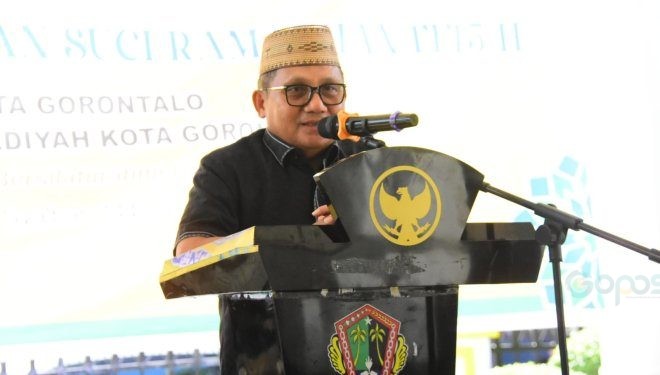 Wali Kota Gorontalo, Marten Taha saat memberikan arahan di kegiatan penutupan kuliah subuh yang diselenggarakan pimpinan daerah Muhammadiyah Kota Gorontalo yang dirangkaikan dengan kegiatan halalbihalal, Ahad (3/3/2024).