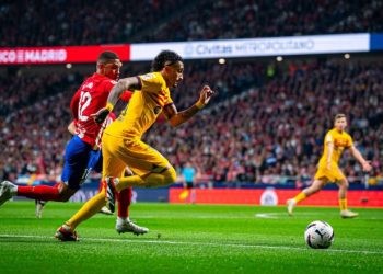 Foto Rapinha menggiring bola. sumber akun twitter FC Barcelona