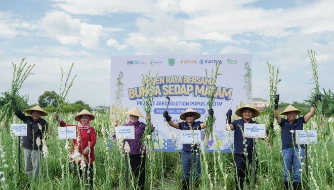 Sukses Tingkatkan Produktivitas Petani Hampir 17%, Pupuk Kaltim Gelar Panen Raya Sedap Malam Perdana di Rembang, Pasuruan