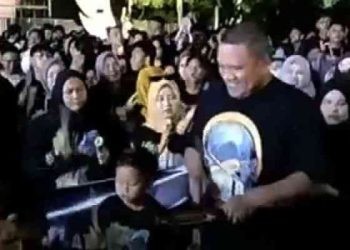 Rektor Universitas Negeri Gorontalo (UNG) Eduart Wolok saat menghadiri pelaksanaan koko'o, pada Senin malam (11/3/2024).