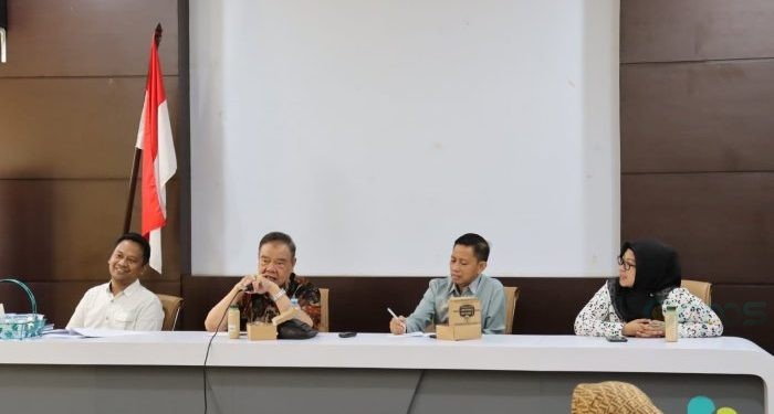 Rapat Pansus Deprov Gorontalo bersama Direktur dan jajaran Rumah Sakit Ainun Habibie, Sabtu (9/3/2024) (age/hms)