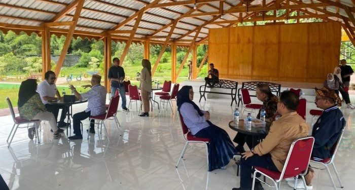 Kunjungan Pansus di Objek Wisata Lombongo, Sabtu (9/3/2024) (istimewa)