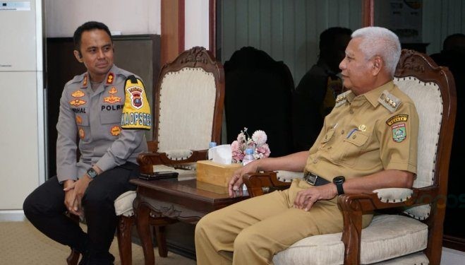Di hari pertama kerja sebagai Kapolres Asahan AKBP Afdhal Junaidi bersilarurahmi ke Ruang Kerja Bupati Asahan untuk bersilaturahmi