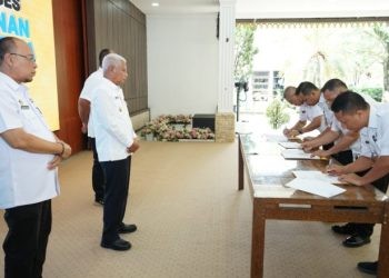  Bupati Asahan H. Surya BSc membuka Rapat Koordinasi Pemerintah (Rakorpem) bulan Januari Tahun 2024 di Pendopo Rumah Dinas Bupati Asahan, Rabu (10/01)