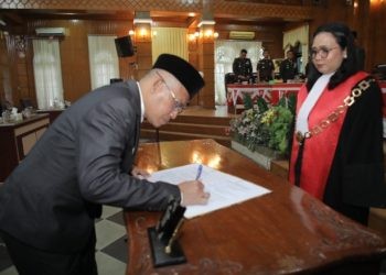 Dan ini sesuai dengan Surat Keputusan Gubernur Sumatera Utara (Gubsu) Nomor 188.44/58/KPTS/2024 Tentang Peresmian Pemberhentian dan Pengangkatan Pengganti Antar Waktu (PAW) Anggota DPRD Kabupaten Asahan.