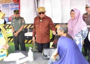 Walikota Gorontalo, Marten Taha saat melaksanakan peninjauan beberapa posko bersama Forkopimda Kota Gorontalo, Senin (8/4/2024).