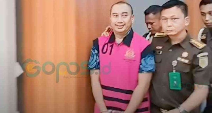 Mantan Bupati Bone Bolango, Hamim Pou ditetapkan tersangka oleh Kejaksaan Tinggi Gorontalo