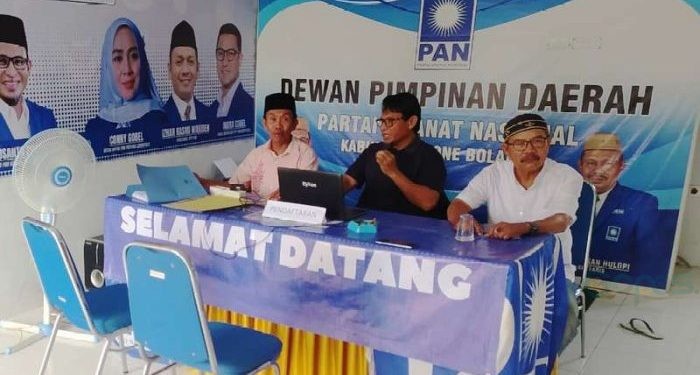 Dewan Pengurus Daerah (DPD) Partai Amanat Nasional (PAN) Kabupaten Bone Bolango mulai membuka pendaftaran calon kepala daerah dan wakil kepala daerah, Senin (22/4/2024).