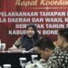 Ketua KPU Bone Bolango, Sutenti Lamuhu saat memberikan arahan di Rapat Koordinasi Pelaksanaan Tahapan Pemilihan Kepala Daerah Serentak tahun 2024 di Hotel Aston Kota Gorontalo, Rabu (24/4/2024).(Putra/Gopos)