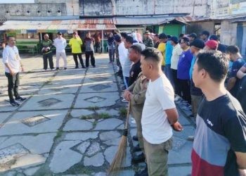 Komitmen Pemerintah Kelurahan Biawao mengajak masyarakat untuk hidup sehat terus di galakkan dengan program Grebek Lorong atau Gerakan bersih-bersih bersih lingkungan yang berlangsung Jumat pagi 26/4/2024