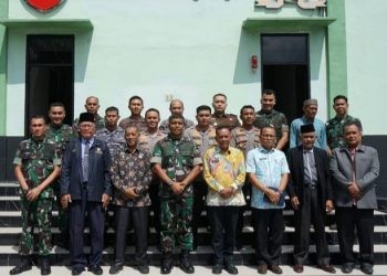 Forkopimda Asahan ketika menerima Kunker Danrem 022/Pantai Timur, Kolonel Inf Agustatius Sitepu di aula Kodim 0208/Asahan, Kamis (18/4/2024).