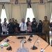 Bupati Merlan S. Uloli saat foto bersama usai melakukan audiens bersama HMI Cabang Persiapan Bone Bolango, Senin (29/4/2024). (Foto Indra/Gopos)