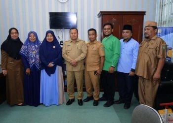 Asisten III Administrasi Umum menerima audiensi Civitas Akademika IAIDU Asahan, Selasa (5/3/2024).
