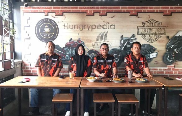 Foto saat pelaksanaan konfrensi pers oleh Pemuda Pancasila di Cafe Hungrypedia. Kamis/18/04/2024) Foto Rama/Gopos