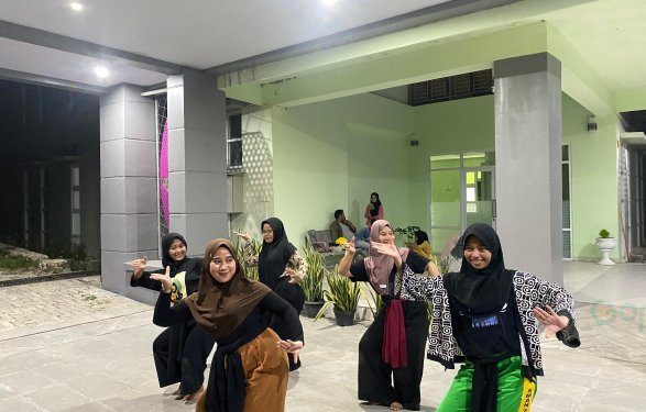Himpunan Mahasiswa Jurusan (HMJ) Bahasa dan Sastra Indonesia (Bastrasia) Fakultas Sastra dan Budaya (FSB) Universitas Negeri Gorontalo (UNG) kembali menyelenggarakan Bulan Sastra tahun 2024.
