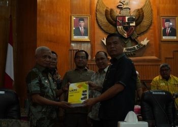 Bupati Asahan Surya menyampaikan LKPJ Tahun 2023 kepada DPRD Kabupaten Asahan, Senin (14/03/2024)
