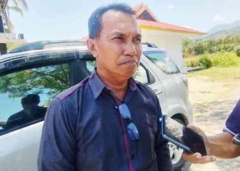 Ketua Tim 5 DPW Partai Nasdem Gorontalo, Mashuri diwawancarai awak media.